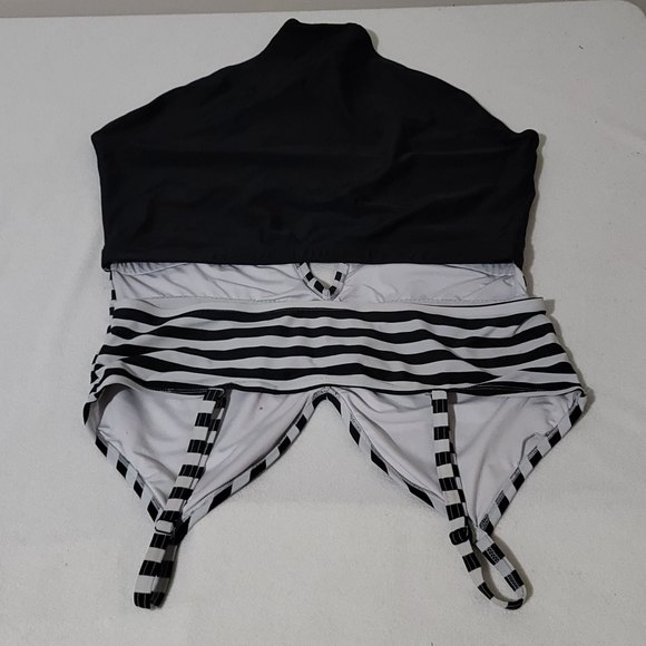 3x forever 21 swimsuit one piece cut out stripes black and white retro - Picture 3 of 9